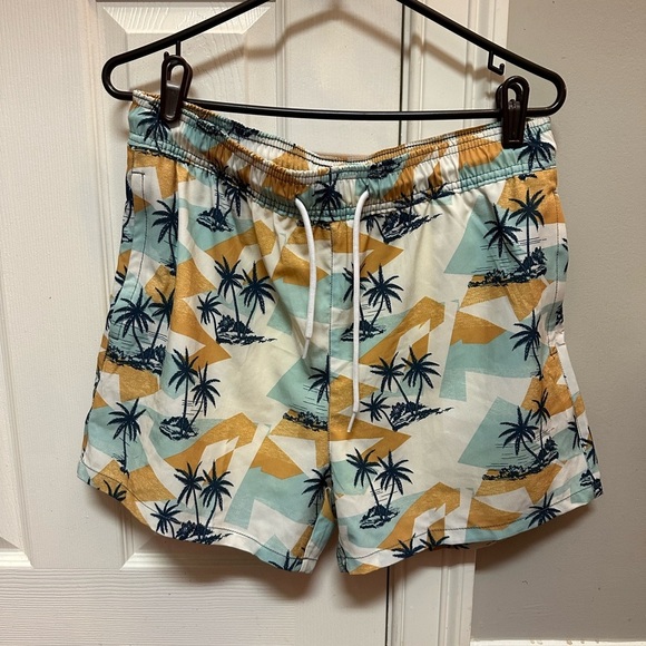 NWT Men’s Difficort Bathing Suit -Size M - Picture 1 of 4